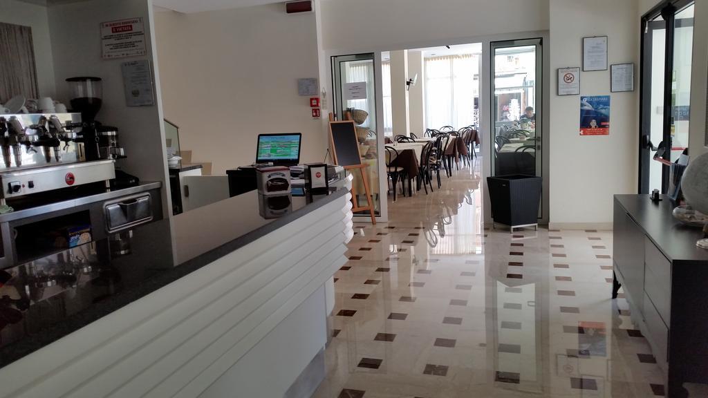 Hotel Tosi Riccione Exterior photo